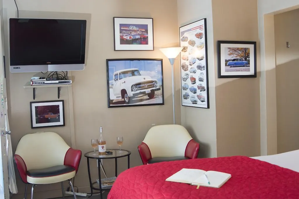 Palm Springs Rendezvous Hotel